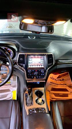 جيب جراند شيروكي